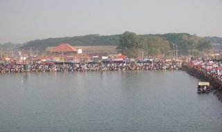 Shivarathri at aluva.jpg